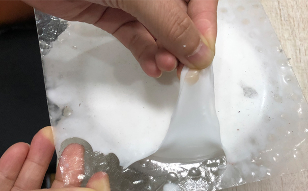 怎么清除還沒有固化的模具硅膠 ？